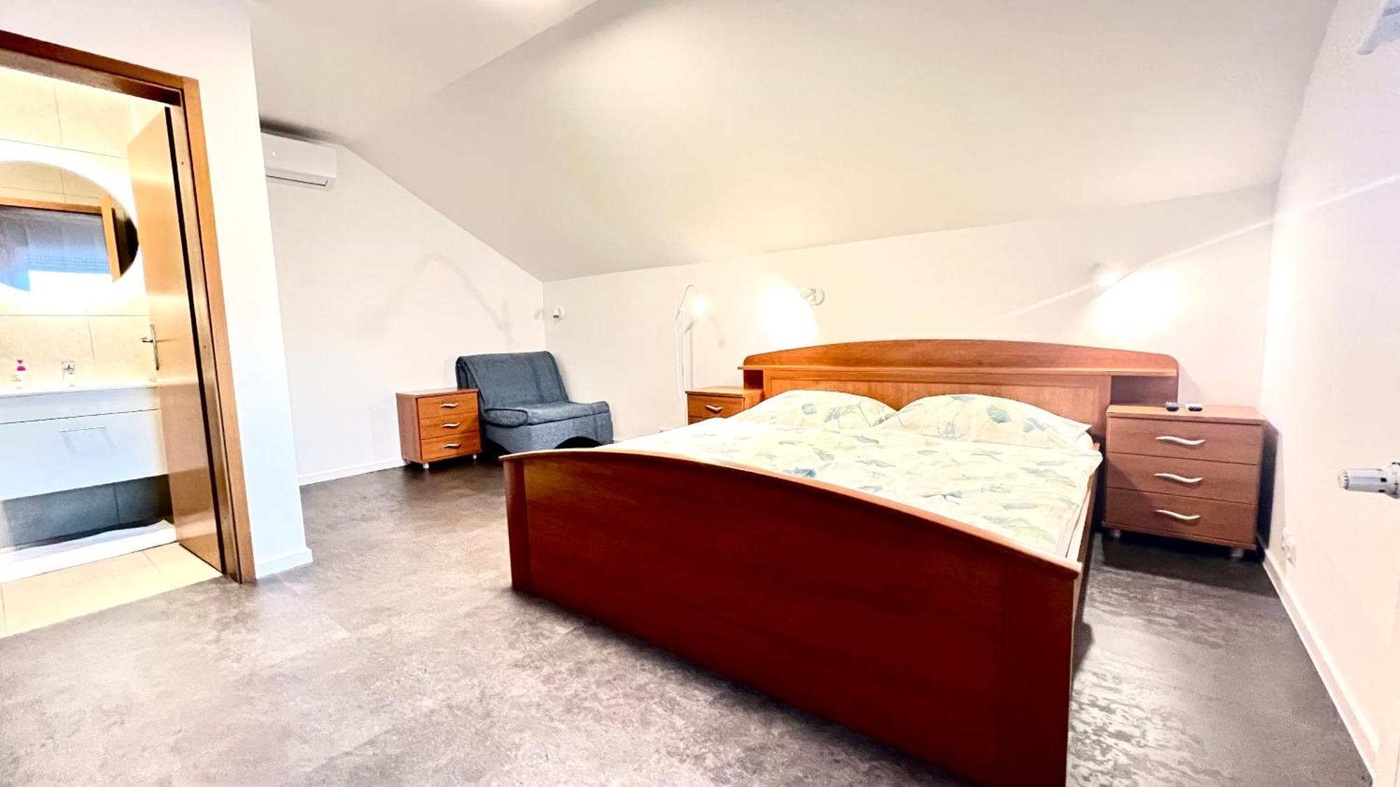 Stara Lipa Tasner Free Kitchen&Garage&Parking-Self Check In Hotell Maribor Rom bilde